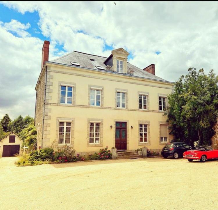 Maison D'Hotes La Doucelle Culture Et Bien-Etre Lignieres-Orgeres Exterior foto
