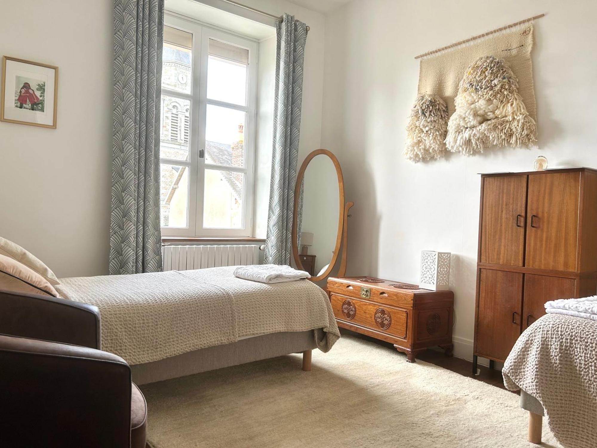 Maison D'Hotes La Doucelle Culture Et Bien-Etre Lignieres-Orgeres Habitación foto